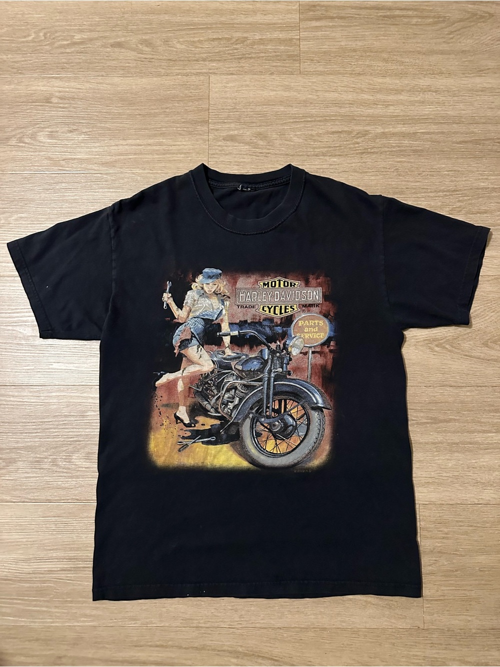 Harley-Davidson Black Graphic Tee with Retro Motorcycle Pin-Up 21x27